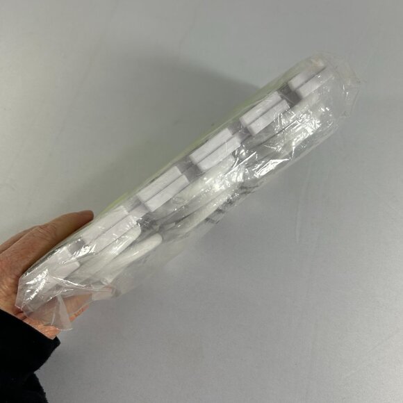 Wonder Hanger 8 Pack Closet Space Saving Organizing As Seen on TV New - Picture 6 of 7